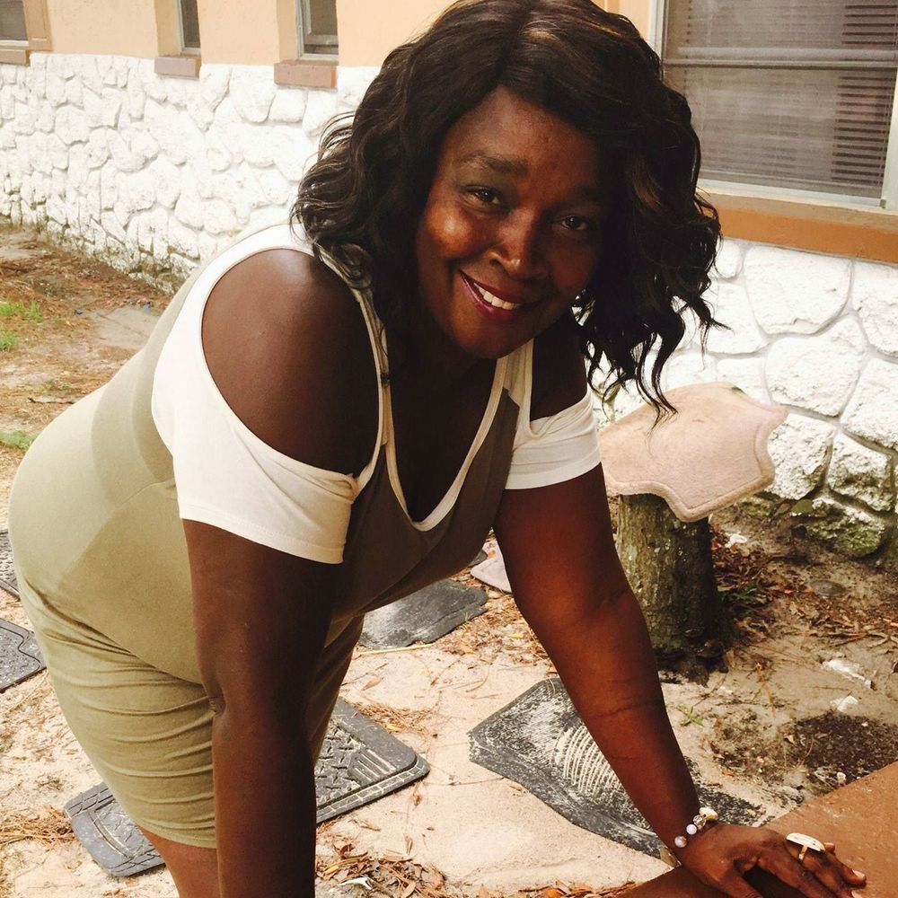 Meet your Posher, April